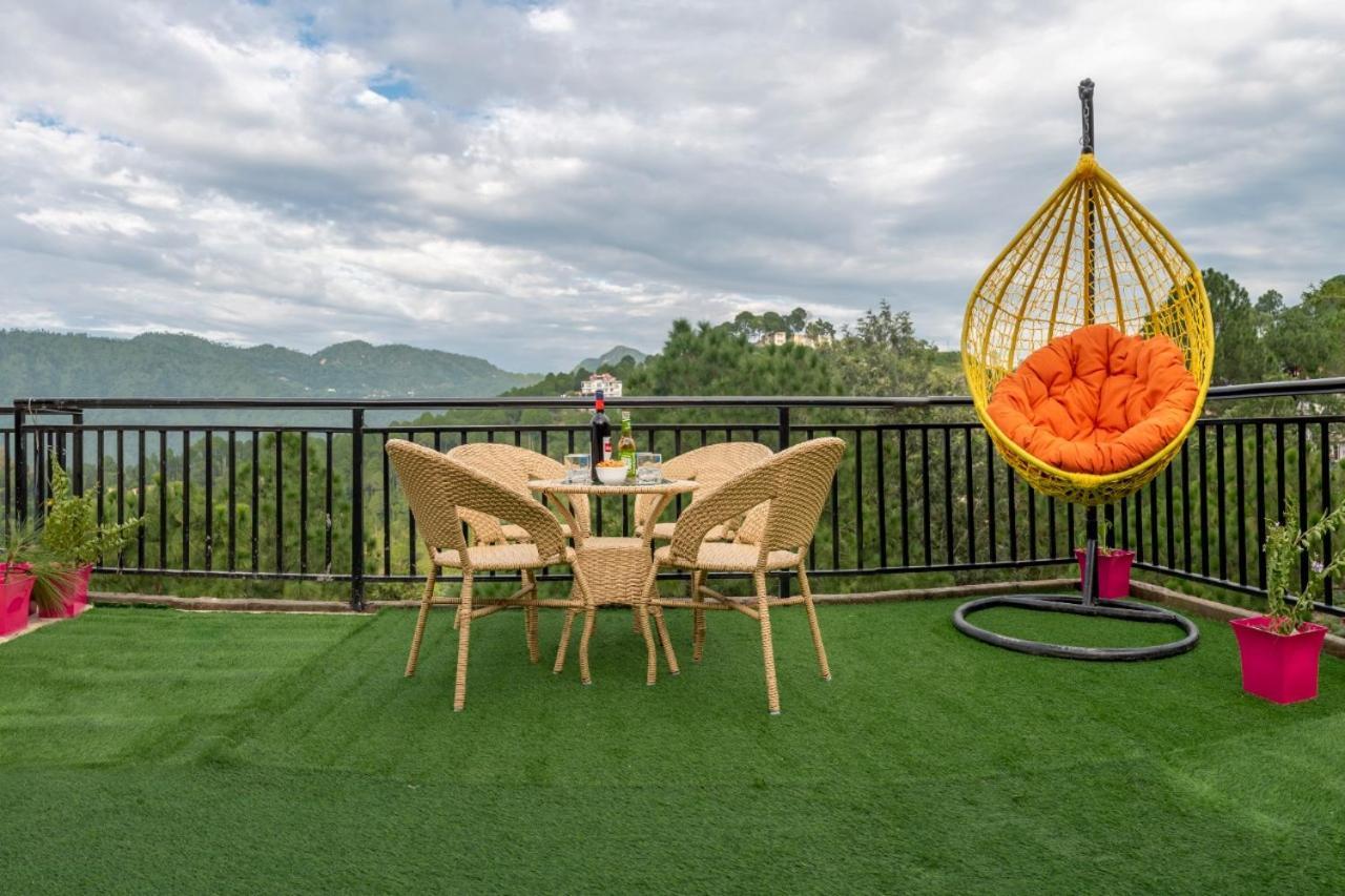 Mountain Mist Inn I Serviced Apt I Open Air Lawn & Rooftop I Bonfire I By Exotic Stays 卡绍利 外观 照片